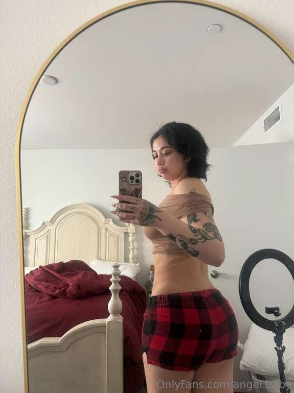  how many spanks do I deserve for being a naughty girl? 🍑