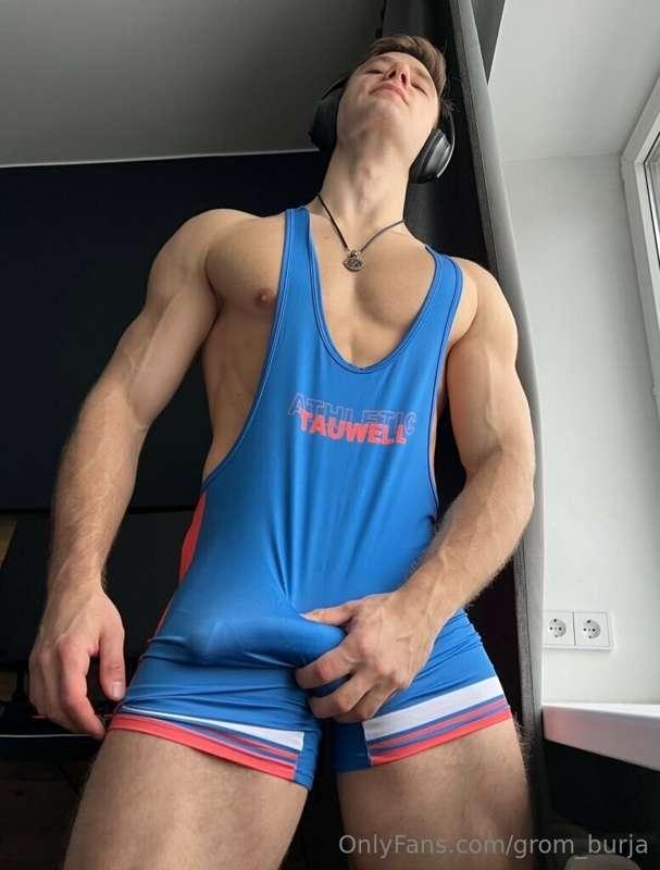 Front or back?😏🔥
.
.
My OF link 😈 ⬇️
@grom_burja_vip
( No pa..