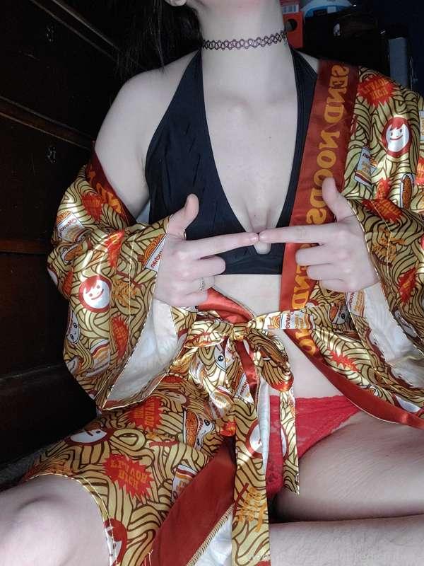 Yo why the fuck am I so pale and why the fuck do I look so g..