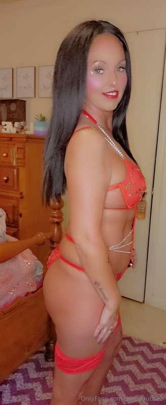 Bought this red set in hopes that someone would be taking it..