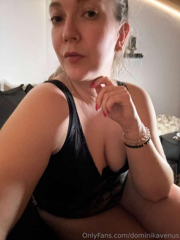 How is into #findom?