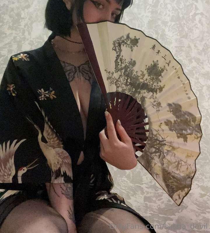 Good morning 🖤 Rate my outfit 👀