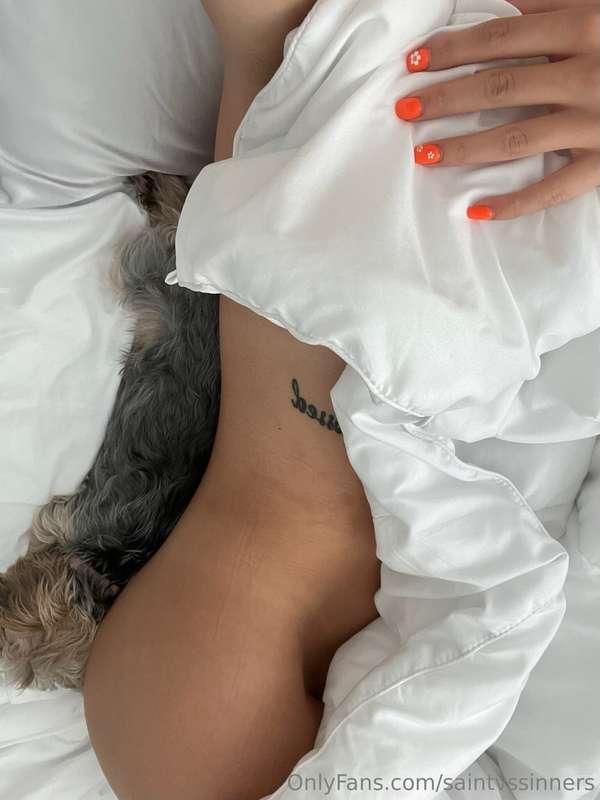 Who wants to join me 🤭,  can you spot my doggy😊
