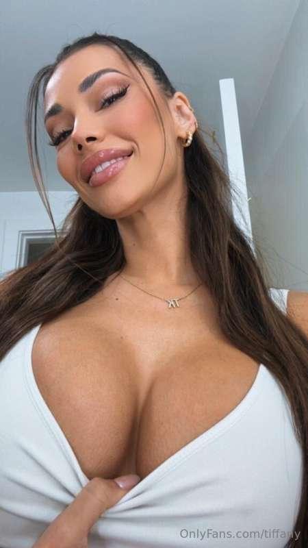 wanna see more babe? 😽