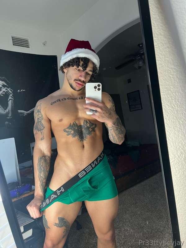 This Christmas treat is too good to miss—bet you can’t handl..