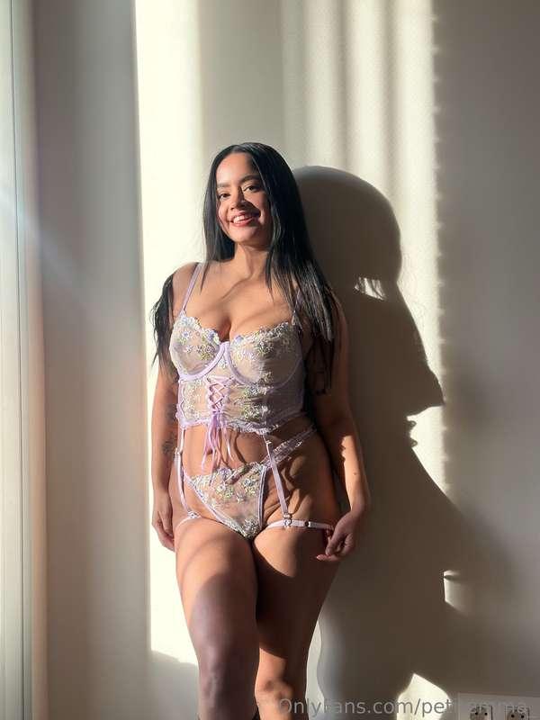 Trying on the lingerie you bought me, what do you think? 