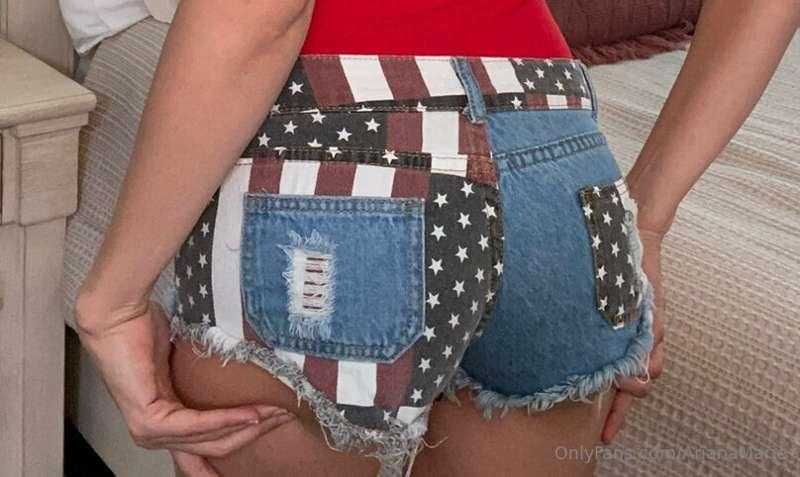 Memorial Day content is looking good! ❤️ 🤍 💙 

🄷🄴🅁🄴'🅂 🄰 🄻🄸🅃🅃..