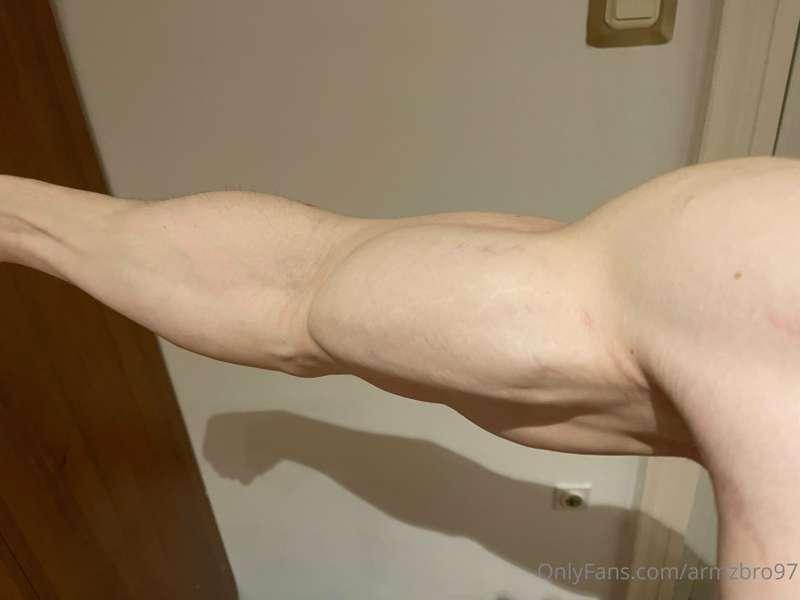 armzbro97 image #1