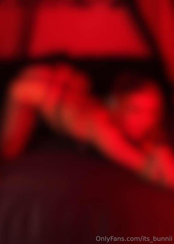 EEEEEEE!! The extra spicy from my favorite set!! 🙈❤️
An outf..