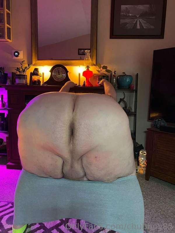 Sniff it. Lick it. Fuck it boys !