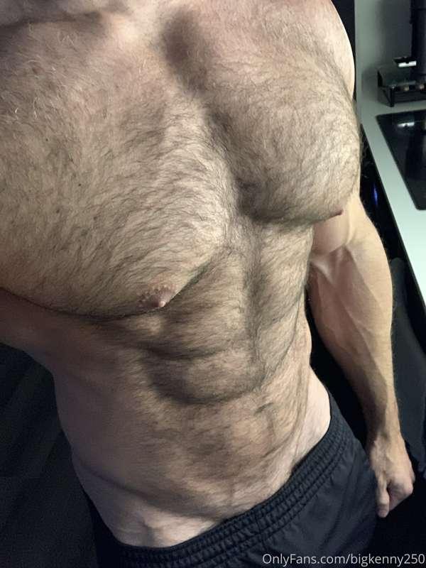 Lumberjack status 🦍💪🏼