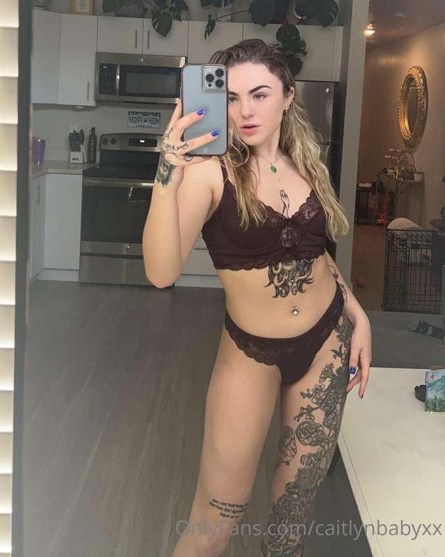 Naughty mode: ON 😈

First, tip on this post. Then, DM me, an..