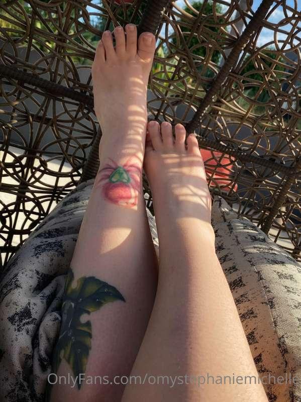 Pamper Me with a Pedicure
Tip $5 to get a photo of my newly ..