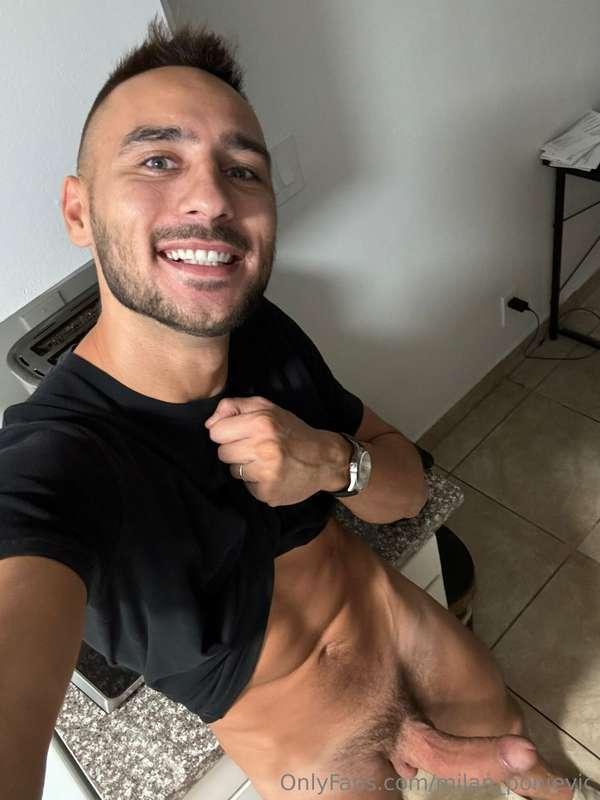 Its the weekend! Lets have some fun together 😈 DM me