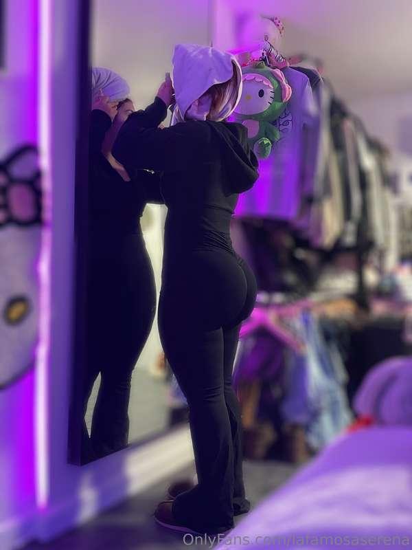 POV: watching me get ready 💄💋
