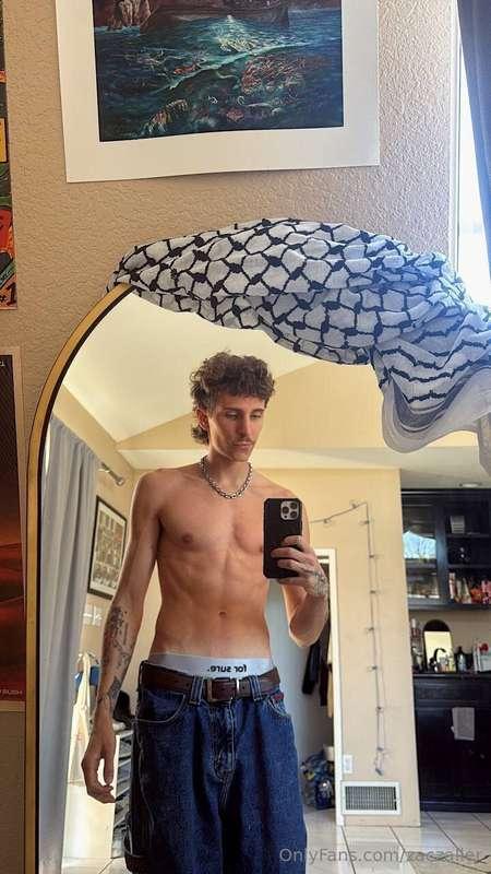 just another mirror game 😉