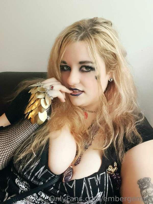 embergemini image #9