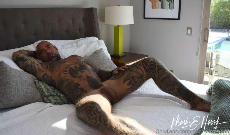 Waiting for you baby...