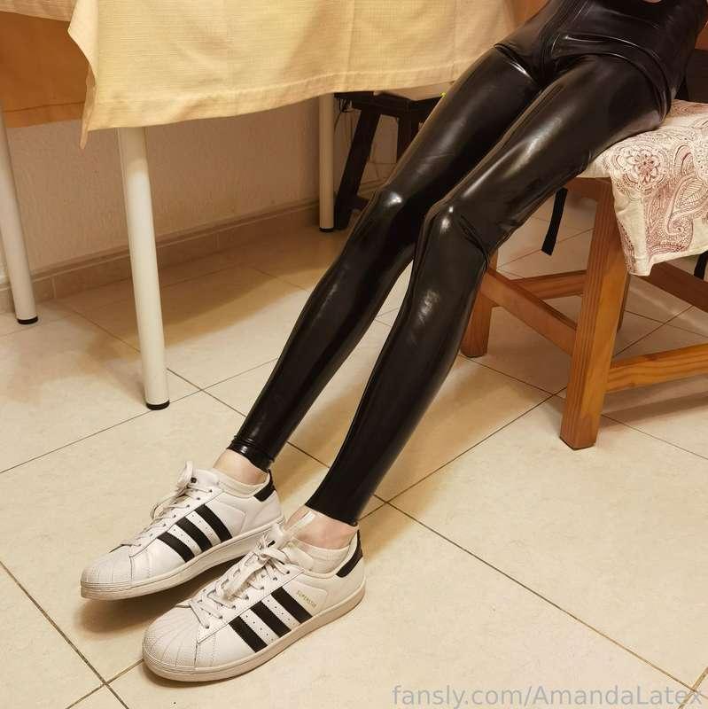 amandalatex image #1