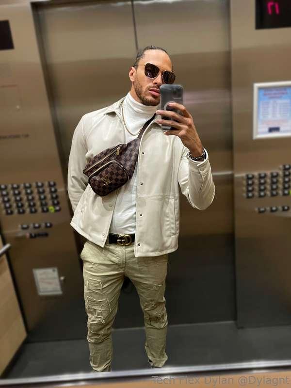 Confidence is silent… but it speaks volumes 