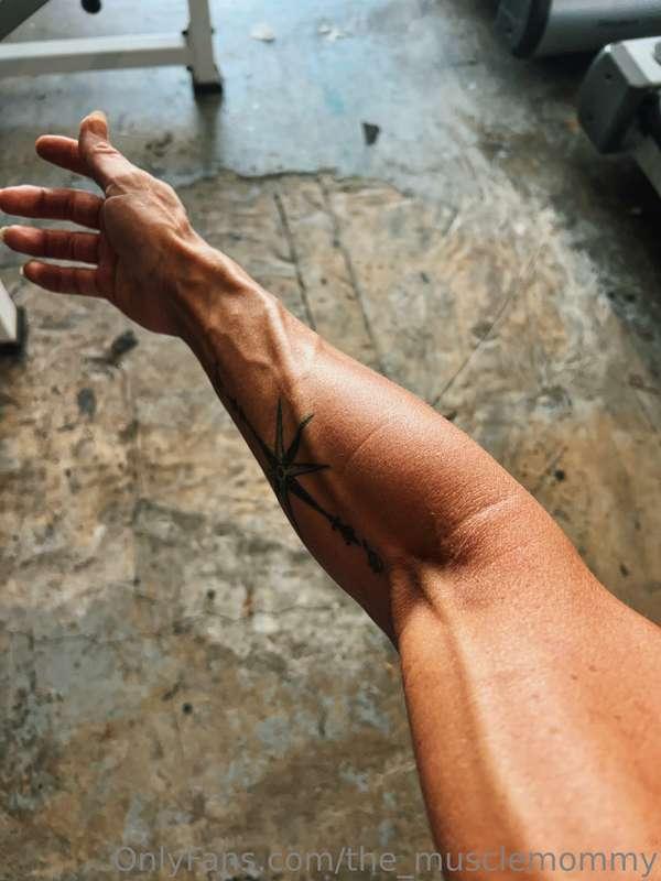 musclemarilyn image #2
