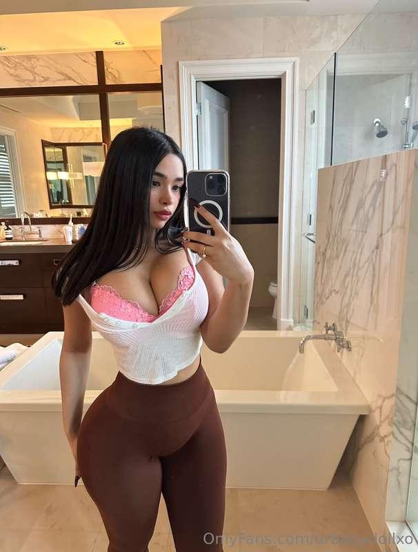 I can’t tell which povs better 🙈