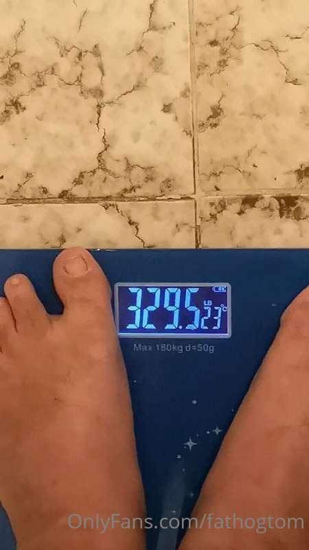 !!! Weight Update!!!
I'm officially on the verge of 330 poun..