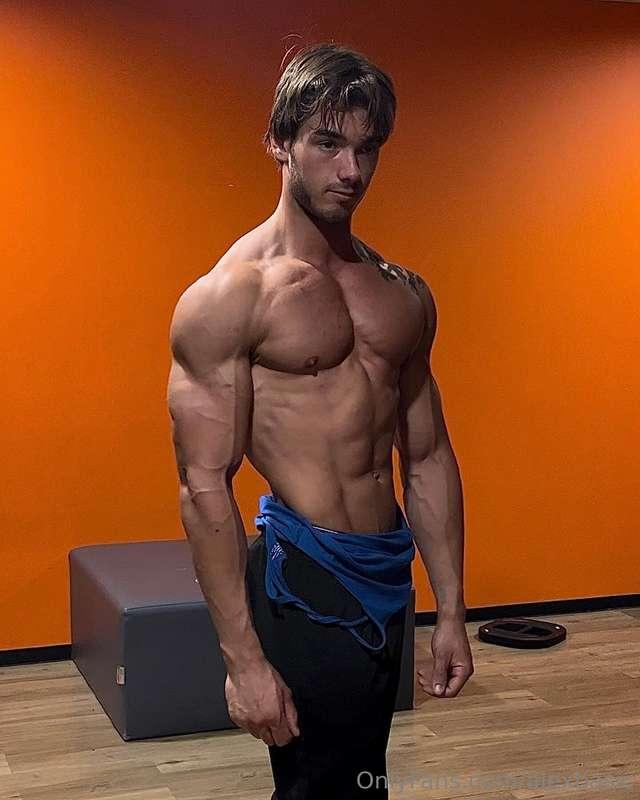 Gym pump