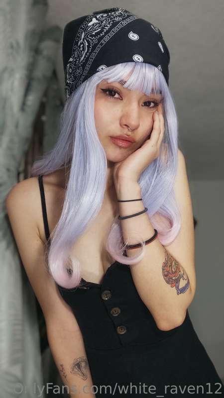 Feeling a bit lonely right now 🥺