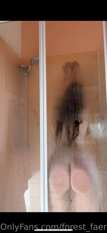 NEW shower video 😍 watch me undress, lather up and show off ..