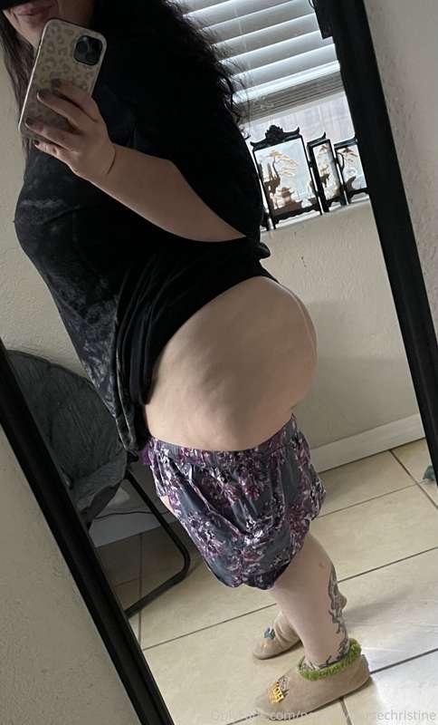 A little lazy day ass action ☺️