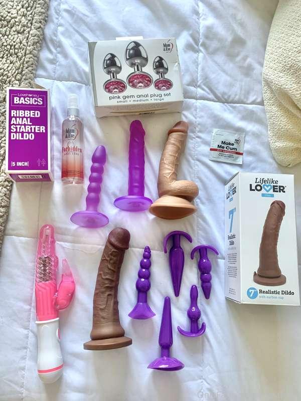 new toys came in!! 🥳😍
.
.
ideas of what kind of content I sh..