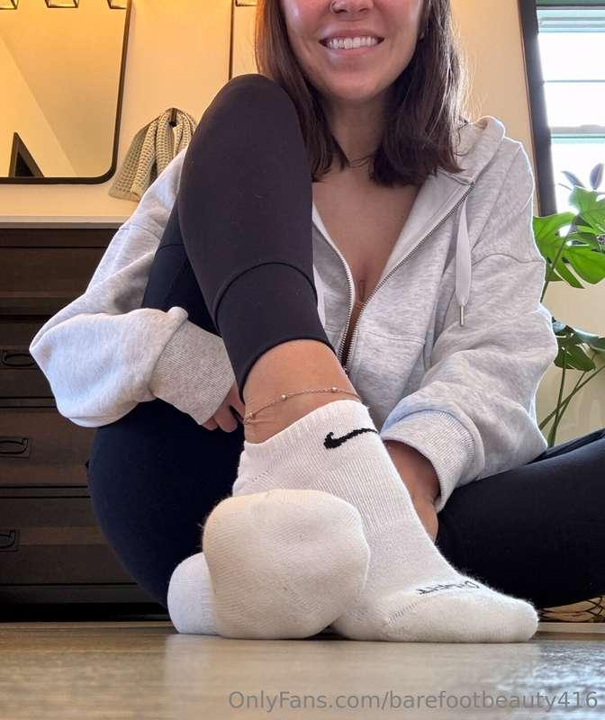 the most perfect white socks🤍