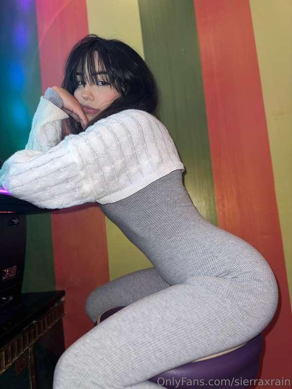 This view hits different when I’m bouncing on you 😘