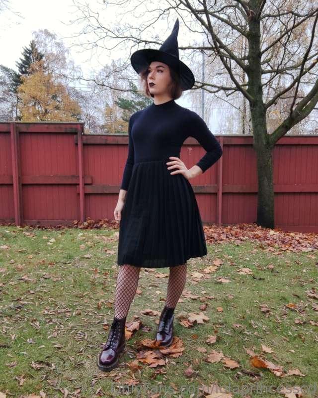 Me as a witch 🧙‍♀️