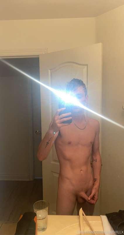 good morning I woke up late today 🤪
