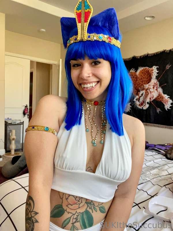 On/ off 
I’m going to a costume party :)