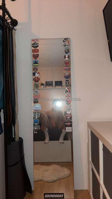 Come and see what I have for you 😈🍆😘