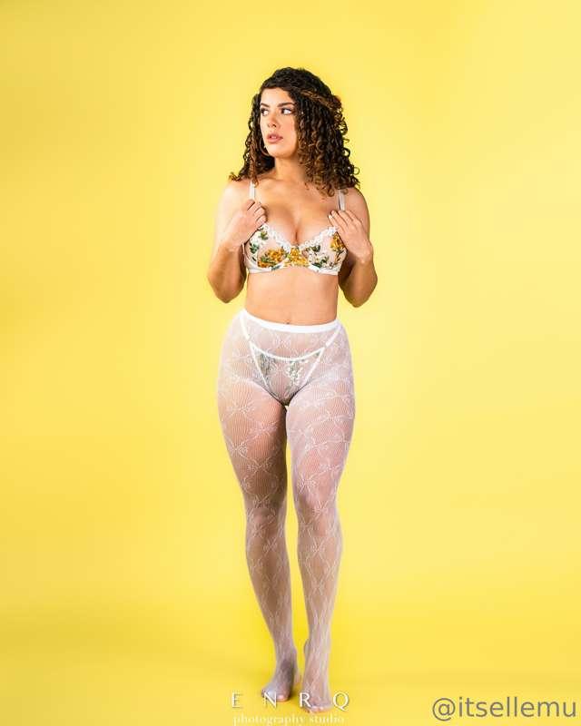 👉🏼👅😈