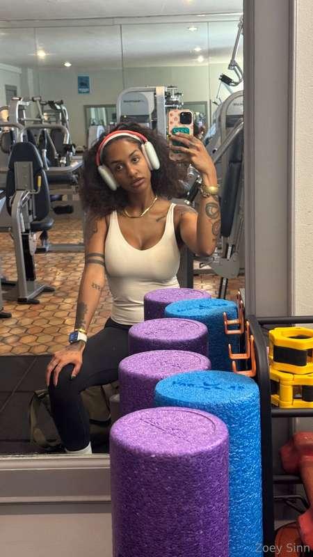 PSST… I LEFT A HOT SURPRISE IN YOUR DMs. 🔥💌 RUN—your eyes ar..