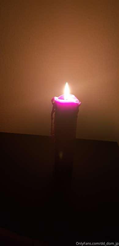 Good evening everyone. Who wants some wax over yourself😘😘