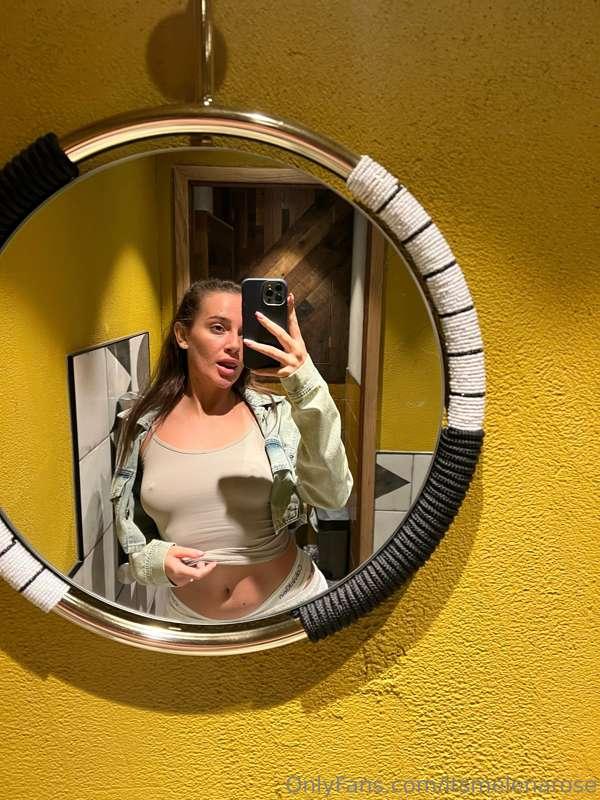 Check your DM’s 👅