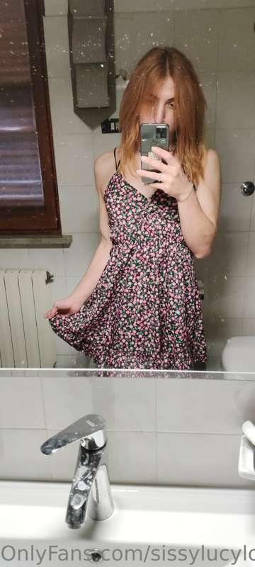 I've got myself a new dress this weekend ❤️

Still in chasti..