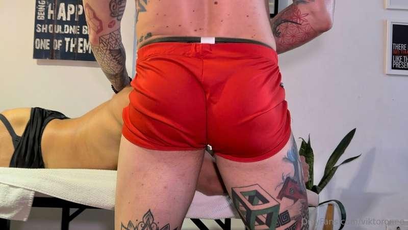Do you like to see me from behind?