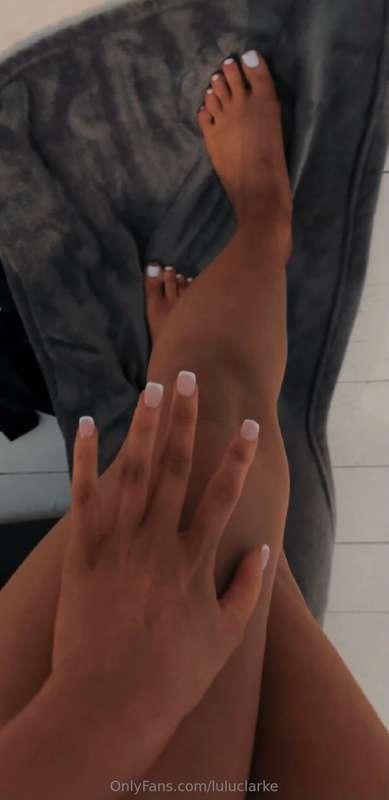 Are we into the French tip? 🫢🫢