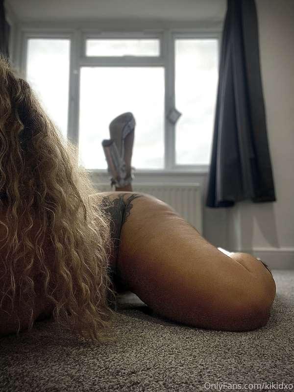 Curves and curls 👩🏼‍🦱
