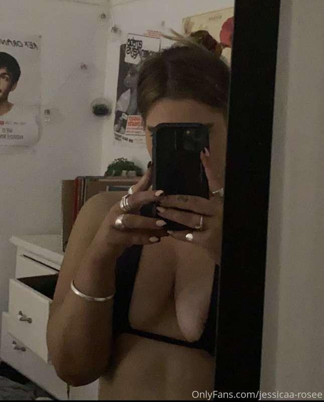 I’ll take a picture in any mirror