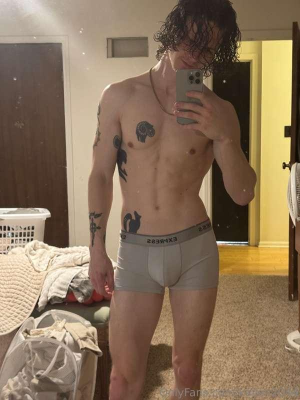 Anyone wanna come put my clothes away? 😩