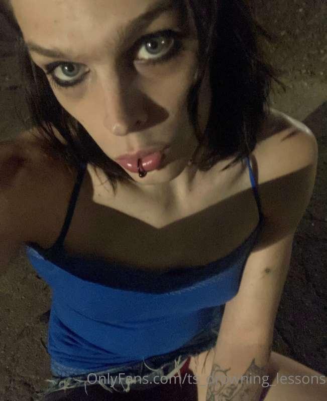✖️