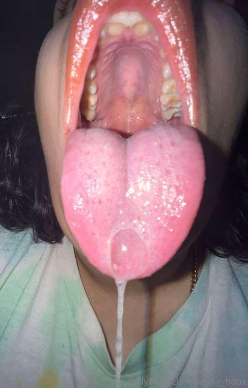 yummy tongue 💖